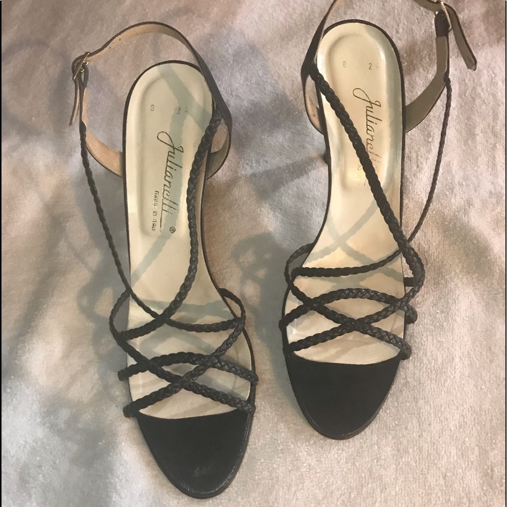 NAVY LEATHER STRAPPED SANDAL HEELS
